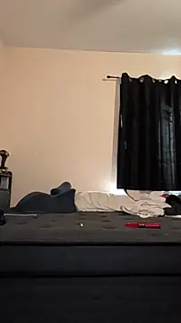 Snapshot of Cnutt310 chatting on 03-04-26, 10:49 Cnutt310 online show from 03-04-26, 10:49