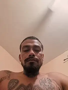 Snapshot of Cnutt310 chatting on 03-13-26, 12:12 Cnutt310 online show from 03-13-26, 12:12