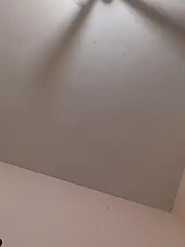 Snapshot of Cnutt310 chatting on 03-15-26, 09:04 Cnutt310 online show from 03-15-26, 09:04