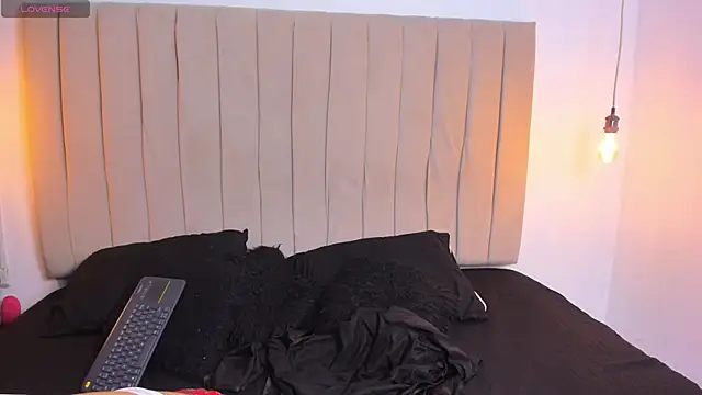 Snapshot of ana_foxi chatting on 10-04-25, 02:53 ana foxi online show from 10-04-25, 02:53