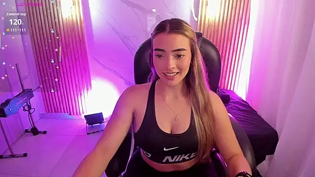 Snapshot of KYLIE_JONES6 chatting on 04-15-26, 03:02 KYLIE JONES6 online show from 04-15-26, 03:02