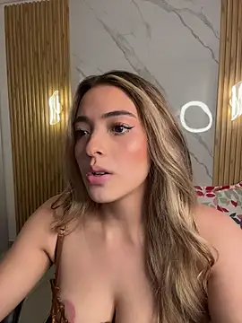 Snapshot of KYLIE_JONES6 chatting on 07-02-26, 02:55 KYLIE JONES6 online show from 07-02-26, 02:55