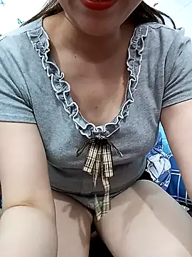 Ariana-Vy online show from 04-25-26, 02:03