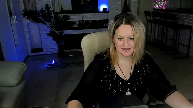 MariemLui online show from 10-20-25, 11:21