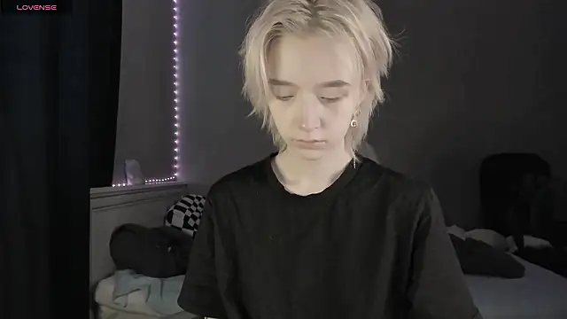 Snapshot of MelissaReis chatting on 02-14-26, 09:39 MelissaReis online show from 02-14-26, 09:39