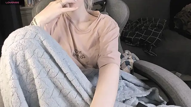 Snapshot of MelissaReis chatting on 03-06-26, 05:59 MelissaReis online show from 03-06-26, 05:59