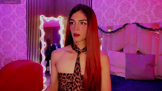 LIHIAN TAY online show from 11-26-25, 03:29