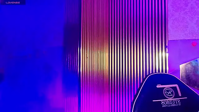 LIHIAN TAY online show from 04-14-26, 12:00