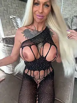 dutchbarbie online show from 05-10-26, 05:29