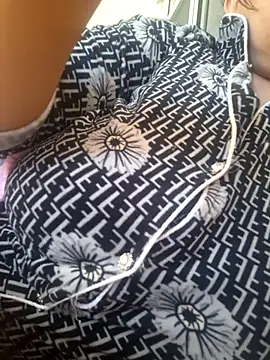 Snapshot of rousaa chatting on 04-02-26, 03:31 rousaa online show from 04-02-26, 03:31