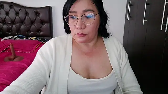 Grace mature milf online show from 06-26-26, 12:09