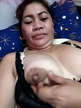 sexybitch 02 online show from 04-27-26, 01:47