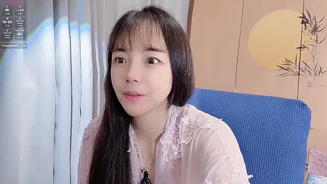 Snapshot of xinxin520-baby chatting on 06-17-26, 12:02 xinxin520-baby online show from 06-17-26, 12:02