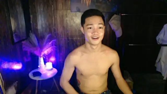 Snapshot of hotzachery chatting on 12-01-25, 06:40 hotzachery online show from 12-01-25, 06:40