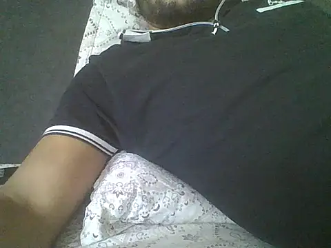 Sexyxxxboy99 online show from 10-05-25, 06:23