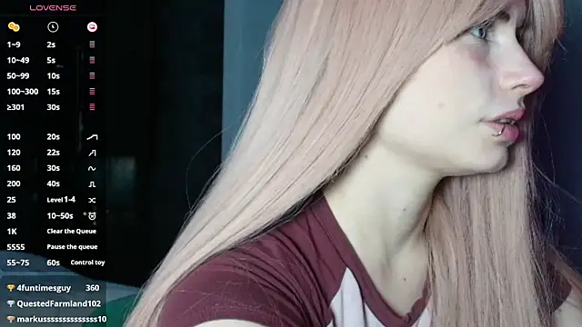 Snapshot of PieraMarch chatting on 11-23-25, 07:57 PieraMarch online show from 11-23-25, 07:57