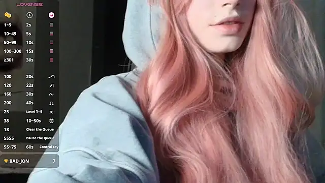 Snapshot of PieraMarch chatting on 02-13-26, 07:21 PieraMarch online show from 02-13-26, 07:21