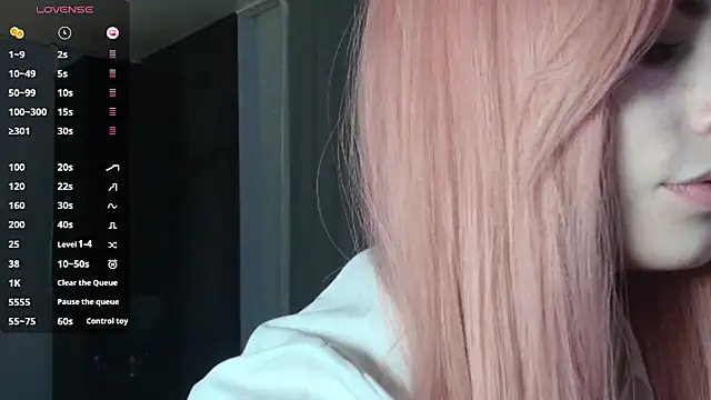 Snapshot of PieraMarch chatting on 02-28-26, 07:26 PieraMarch online show from 02-28-26, 07:26