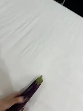 Meii-meyy online show from 04-28-26, 09:03