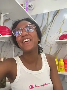 Snapshot of KinkyCutie1 chatting on 10-24-25, 02:13 KinkyCutie1 online show from 10-24-25, 02:13