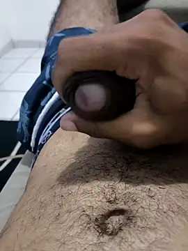 Snapshot of Morenotentad0R chatting on 10-04-25, 03:54 Morenotentad0R online show from 10-04-25, 03:54