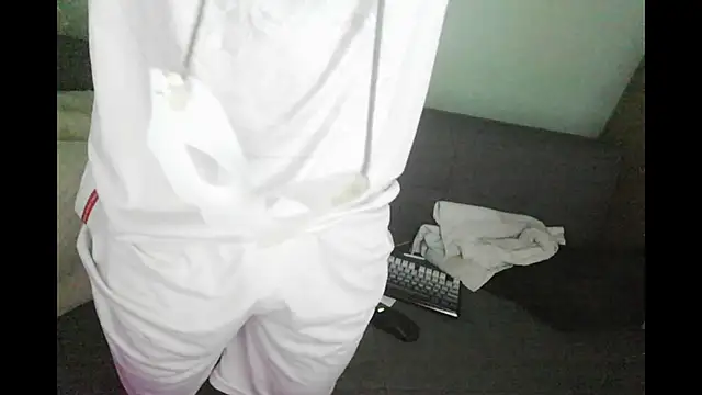 boyhigh1997 online show from 07-07-26, 04:33