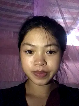 Snapshot of Thy00__ chatting on 09-14-25, 08:46 Thy00   online show from 09-14-25, 08:46