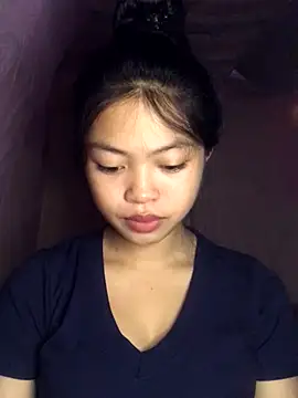 Snapshot of Thy00__ chatting on 10-08-25, 01:58 Thy00   online show from 10-08-25, 01:58