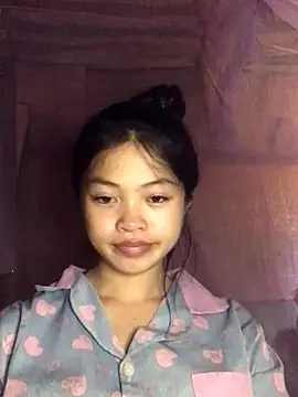 Snapshot of Thy00__ chatting on 10-08-25, 03:42 Thy00   online show from 10-08-25, 03:42