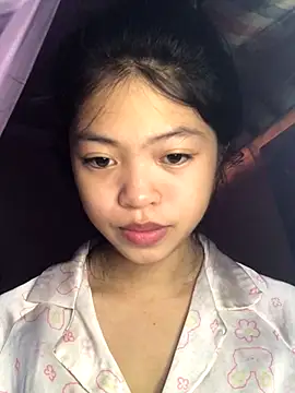 Snapshot of Thy00__ chatting on 10-12-25, 01:37 Thy00   online show from 10-12-25, 01:37