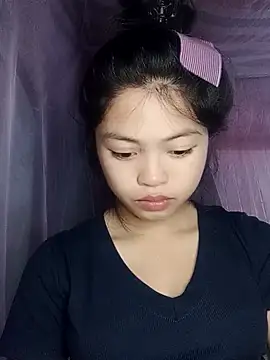 Snapshot of Thy00__ chatting on 10-23-25, 03:00 Thy00   online show from 10-23-25, 03:00