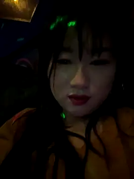 Snapshot of maomao_520 chatting on 12-19-25, 12:56 maomao 520 online show from 12-19-25, 12:56