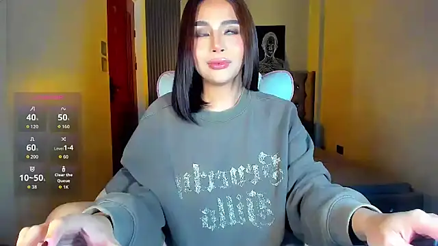 LauraLoove online show from 08-02-26, 10:46