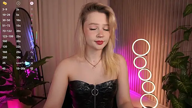 LauraWifeness online show from 12-14-25, 06:30