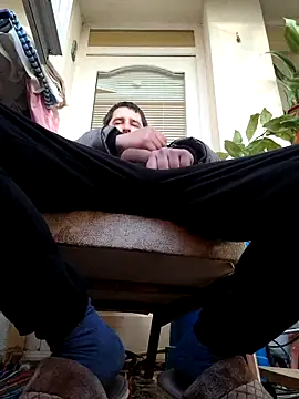 Snapshot of hugecock4u1990 chatting on 11-14-25, 01:54 hugecock4u1990 online show from 11-14-25, 01:54