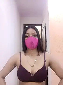Snapshot of Cute_Rakhi8 chatting on 05-06-26, 05:46 Cute Rakhi8 online show from 05-06-26, 05:46