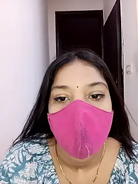 Snapshot of Cute_Rakhi8 chatting on 06-13-26, 06:00 Cute Rakhi8 online show from 06-13-26, 06:00