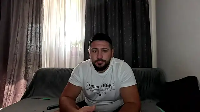 Snapshot of Gold_Alpha_Boy chatting on 09-18-25, 11:12 Gold Alpha Boy online show from 09-18-25, 11:12