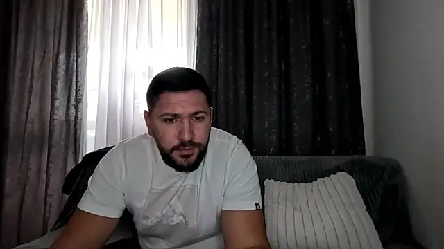 Snapshot of Gold_Alpha_Boy chatting on 10-02-25, 10:33 Gold Alpha Boy online show from 10-02-25, 10:33
