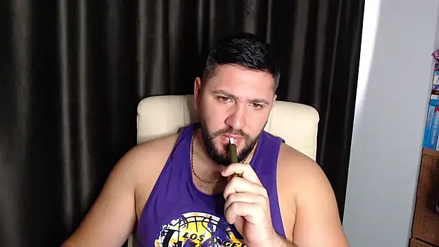 Gold Alpha Boy online show from 11-07-25, 08:47