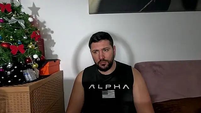 Gold Alpha Boy online show from 12-21-25, 09:44