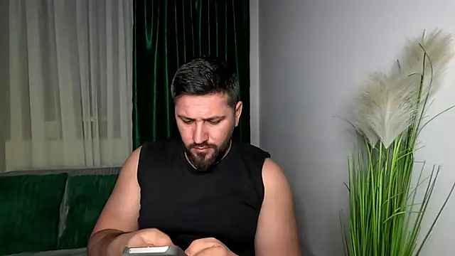 Gold Alpha Boy online show from 04-18-26, 07:07