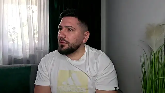 Gold Alpha Boy online show from 04-22-26, 07:55