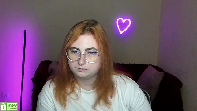 Snapshot of Alicia_love00 chatting on 09-19-25, 05:31 Alicia love00 online show from 09-19-25, 05:31