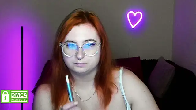 Snapshot of Alicia_love00 chatting on 10-02-25, 11:28 Alicia love00 online show from 10-02-25, 11:28