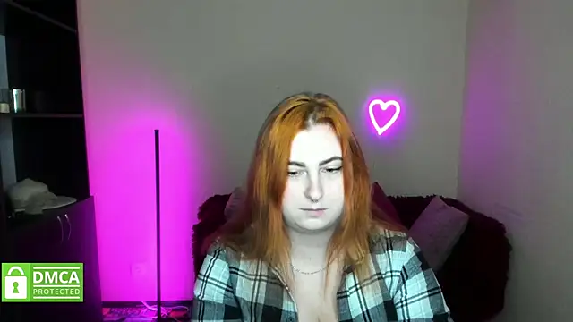 Snapshot of Alicia_love00 chatting on 10-20-25, 05:24 Alicia love00 online show from 10-20-25, 05:24