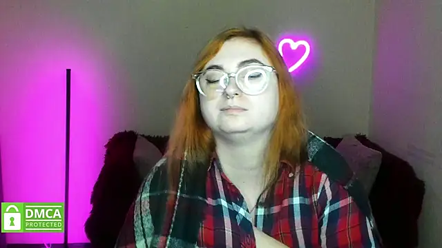 Snapshot of Alicia_love00 chatting on 10-31-25, 06:47 Alicia love00 online show from 10-31-25, 06:47