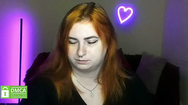 Snapshot of Alicia_love00 chatting on 11-19-25, 06:24 Alicia love00 online show from 11-19-25, 06:24