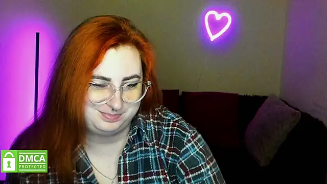 Snapshot of Alicia_love00 chatting on 11-28-25, 06:27 Alicia love00 online show from 11-28-25, 06:27