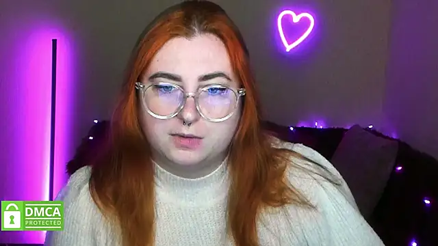 Snapshot of Alicia_love00 chatting on 12-21-25, 12:23 Alicia love00 online show from 12-21-25, 12:23